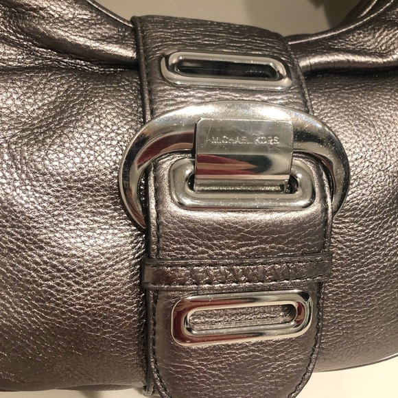 Michael Michael Kors Morgen halfmoon metallic pewter color hobo shoulder Bag,Y2K - Picture 8 of 16